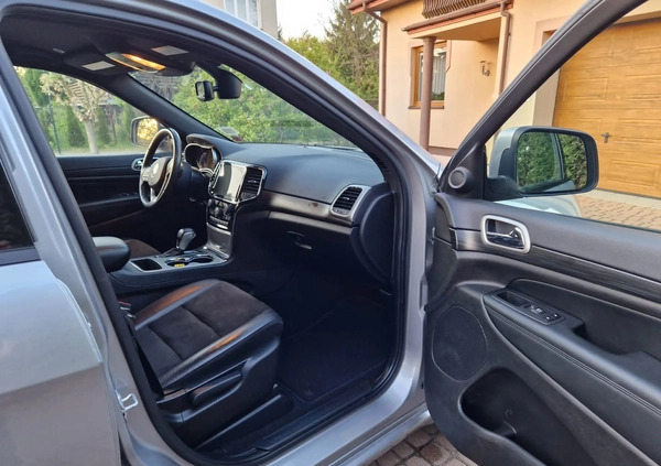 Jeep Grand Cherokee cena 139900 przebieg: 72400, rok produkcji 2020 z Drzewica małe 67